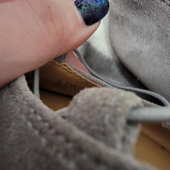 Lucky Brand Aviee Lace Up Flats Gray Suede Size 5.5 - Picture 3 of 4